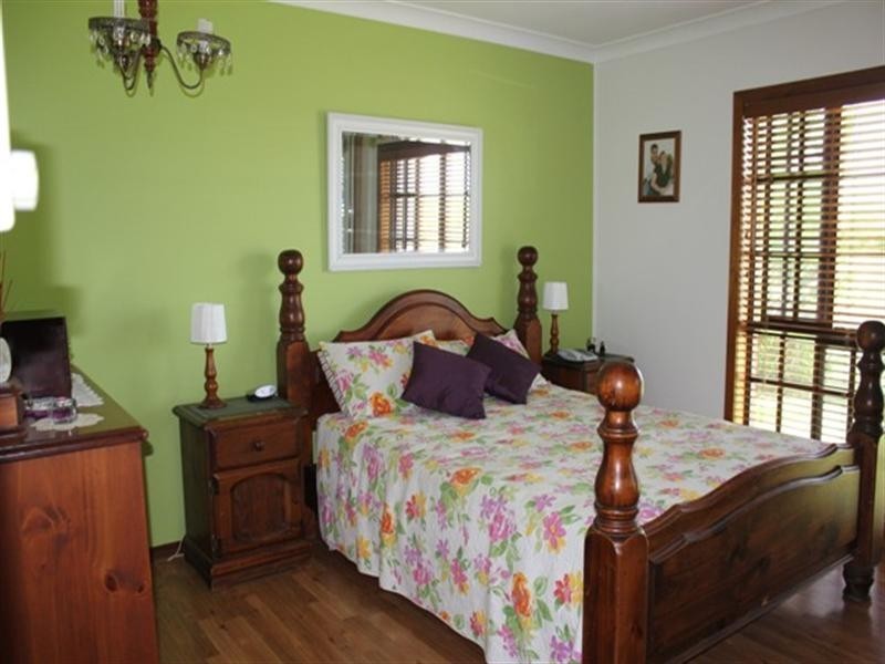 13 Britton Street, Trebonne QLD 4850