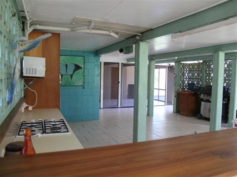 461 Bullock Paddock Road, Macknade QLD 4850