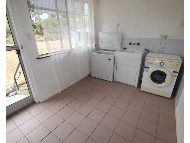 1 Herring Street, Taylors Beach QLD 4850