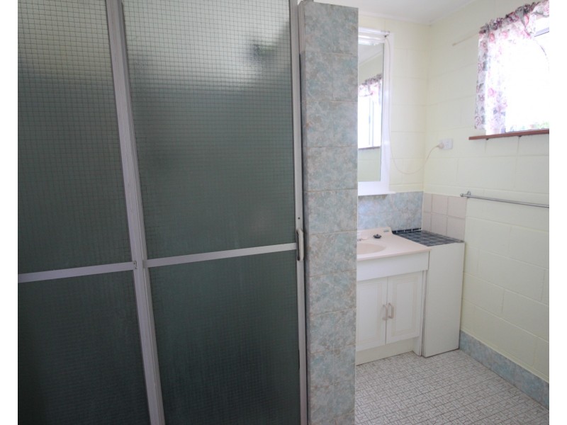 1 Herring Street, Taylors Beach QLD 4850