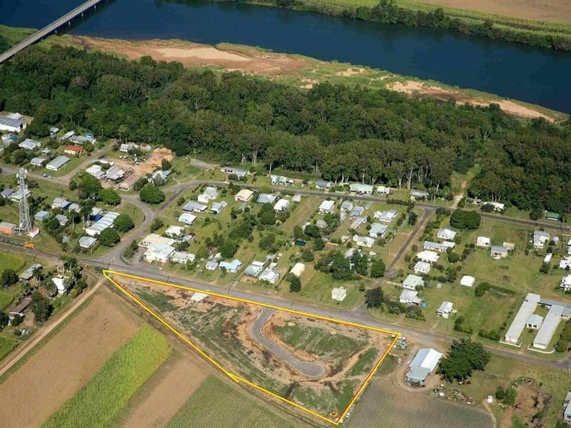 12 (Lot 7) Hinchinbrook Court, Halifax QLD 4850