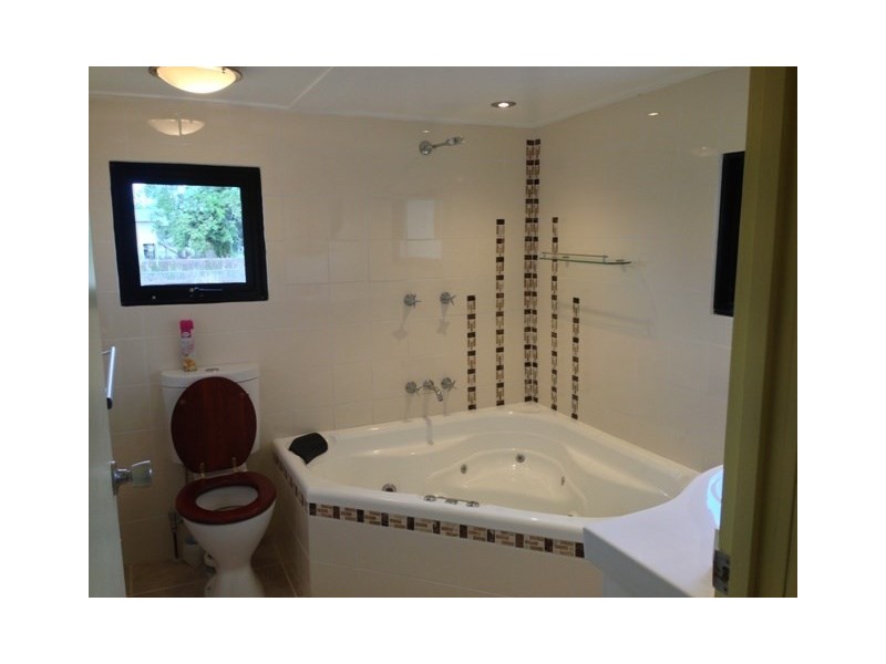 2/10 Abbott Street, Ingham QLD 4850