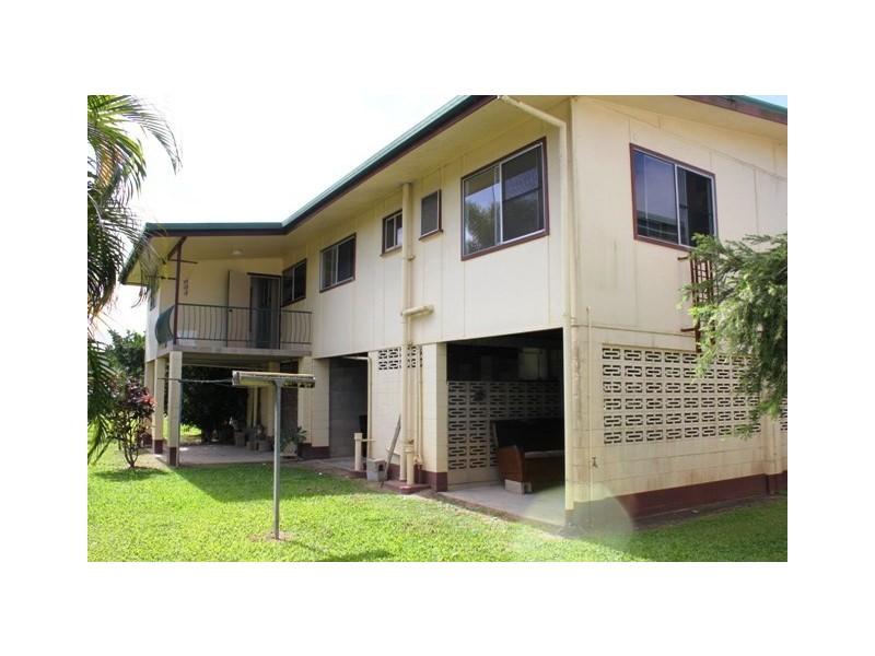 93 McIlwraith Street, Ingham QLD 4850