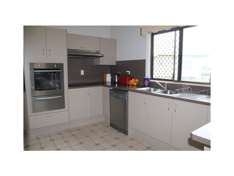 16 Mylrea Street, Ingham QLD 4850