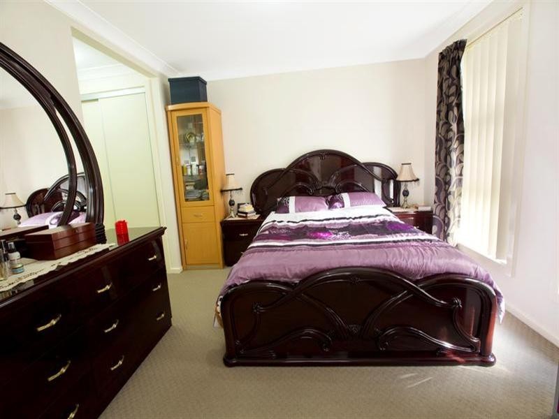 19 Conway Avenue, West Hoxton NSW 2171