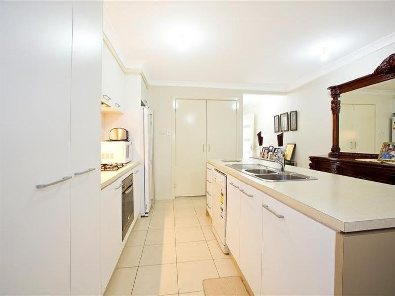 19 Conway Avenue, West Hoxton NSW 2171