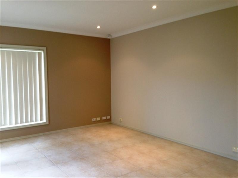 226 Carmichael Drive, West Hoxton NSW 2171