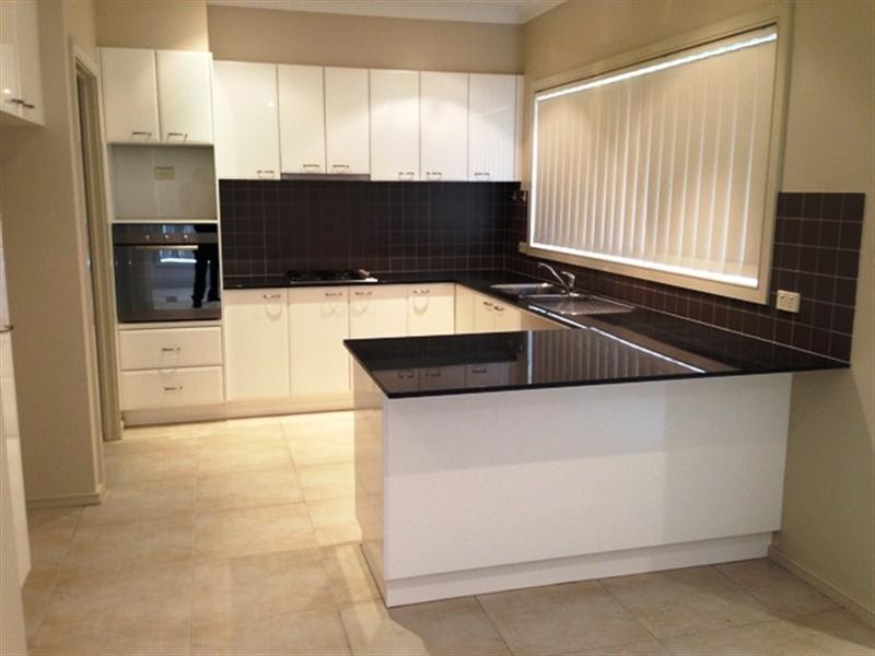 226 Carmichael Drive, West Hoxton NSW 2171