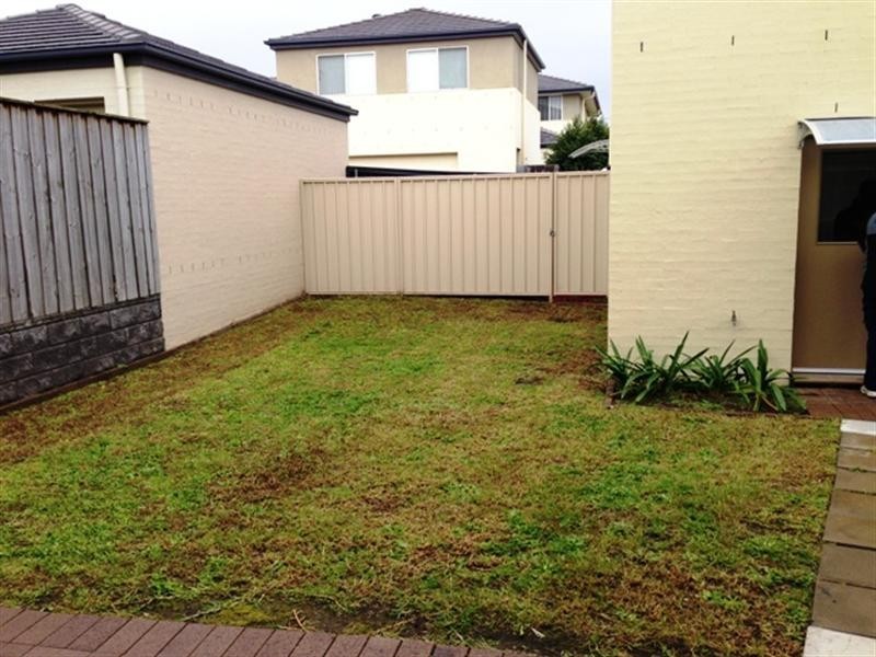 226 Carmichael Drive, West Hoxton NSW 2171
