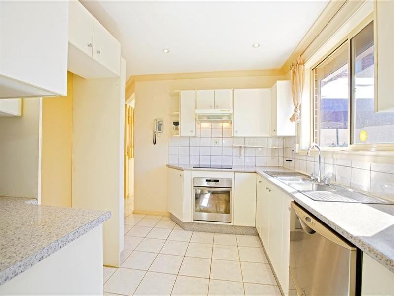 3 Aukane Street, Green Valley NSW 2168