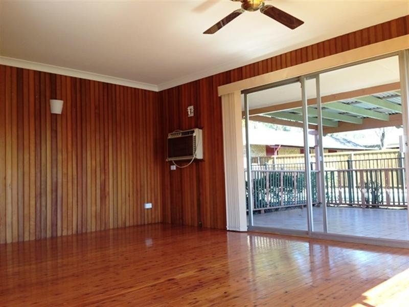 Denham Court NSW 2565