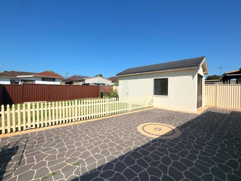 40 Grainger Avenue, Mount Pritchard NSW 2170