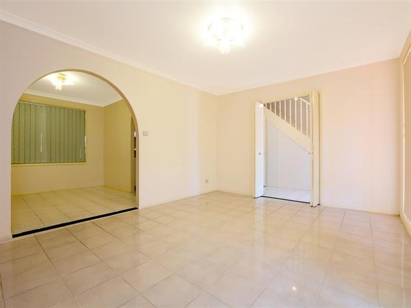 156 Carmichael Drive, West Hoxton NSW 2171