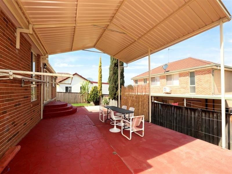 156 Carmichael Drive, West Hoxton NSW 2171