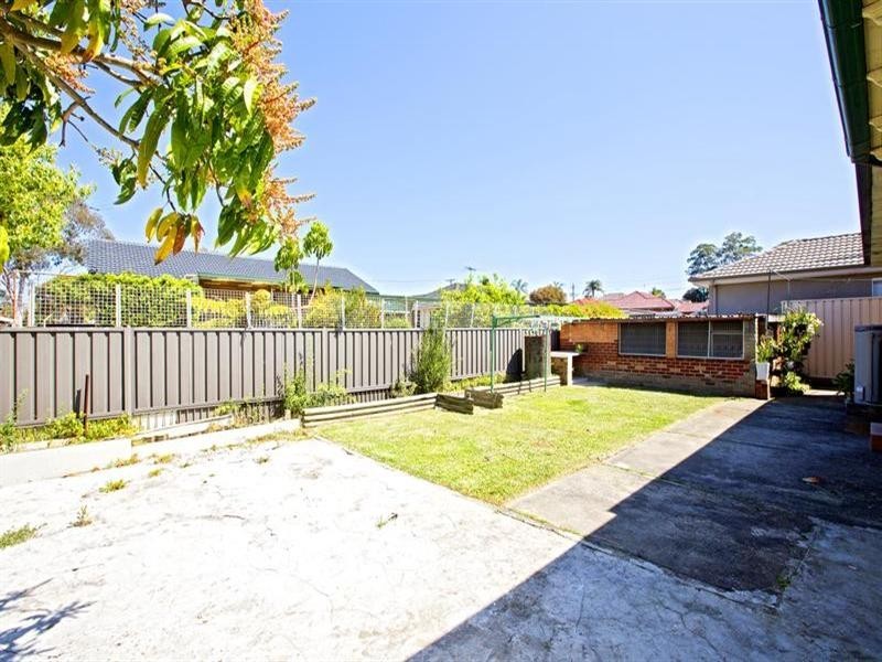 842 The Horsley Drive, Smithfield NSW 2164