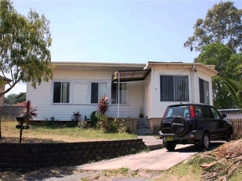 7 Moomin Place, Busby NSW 2168