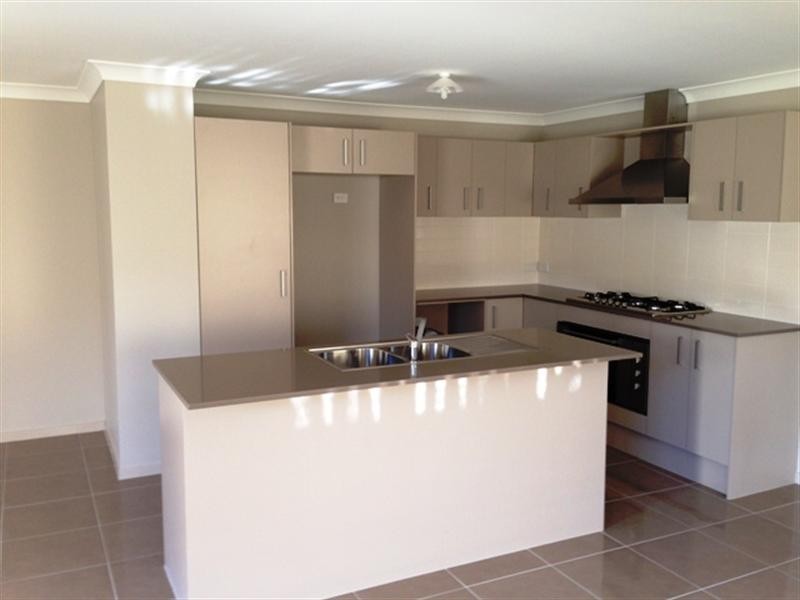 39 SUNDAY Circuit, Edmondson Park NSW 2174