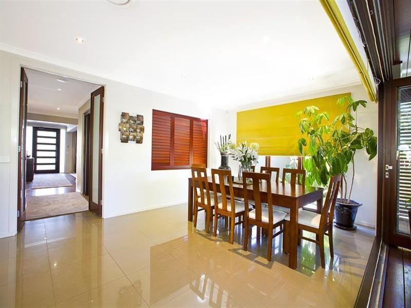 29 Broadbent Avenue, Middleton Grange NSW 2171