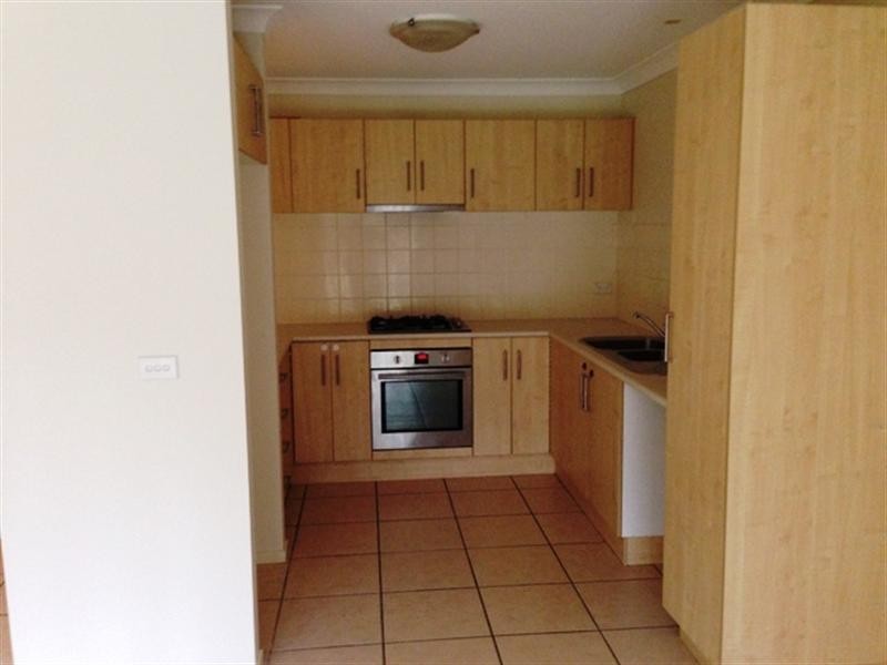 50 Coffs Harbour Avenue, Hoxton Park NSW 2171