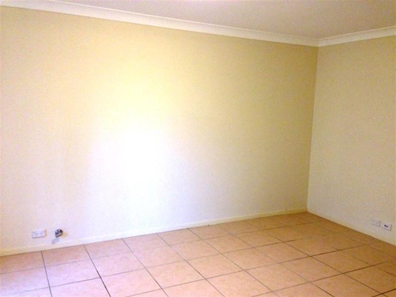 50 Coffs Harbour Avenue, Hoxton Park NSW 2171