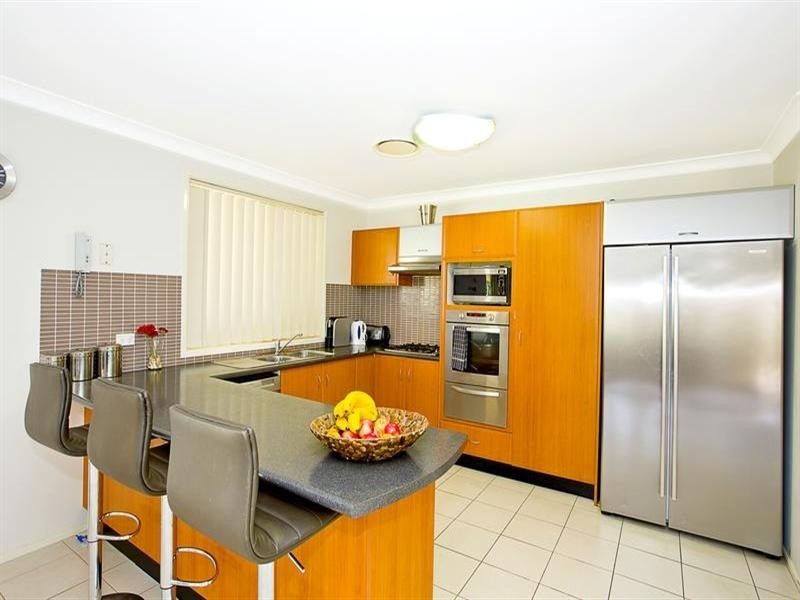 16 Bellerive Close, West Hoxton NSW 2171