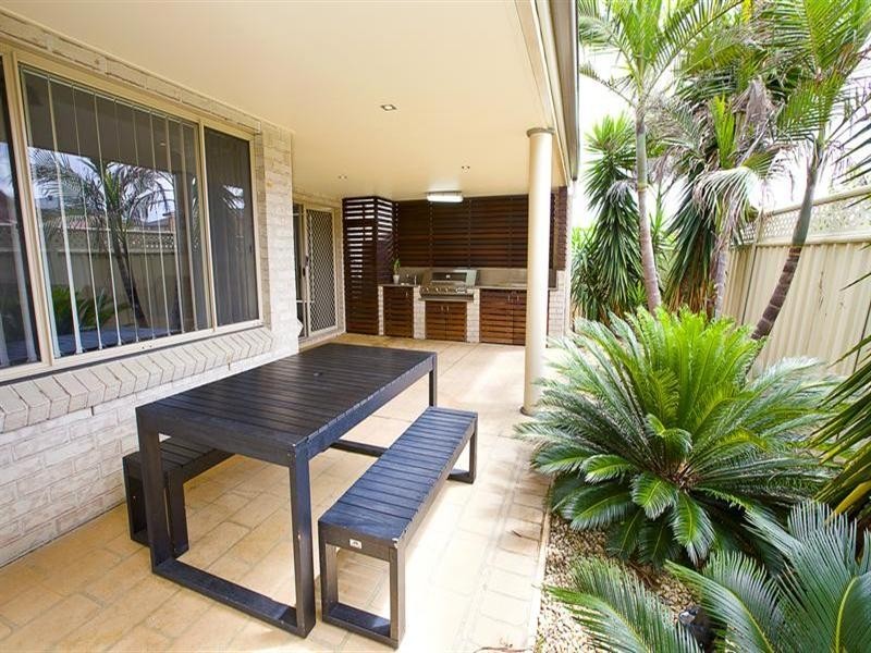 16 Bellerive Close, West Hoxton NSW 2171