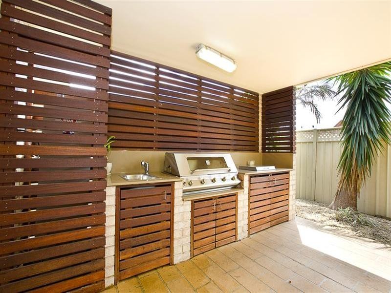 16 Bellerive Close, West Hoxton NSW 2171