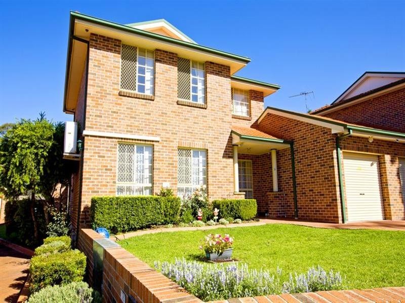 3/21-23 Timothy Place, Edensor Park NSW 2176