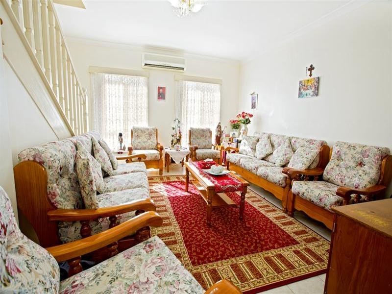 3/21-23 Timothy Place, Edensor Park NSW 2176