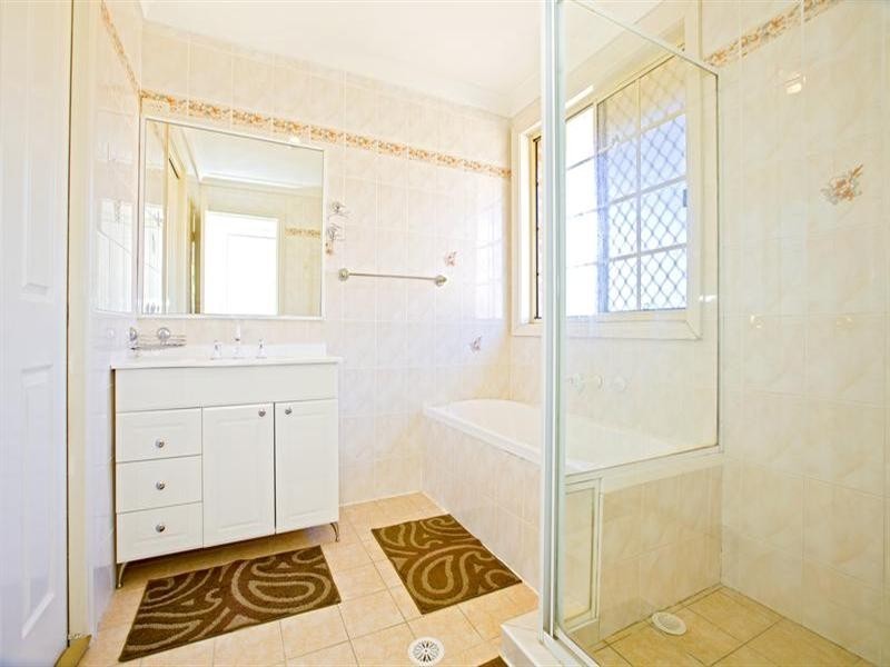 3/21-23 Timothy Place, Edensor Park NSW 2176