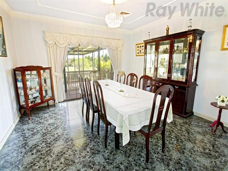 6 Thomas Laycock Place, Bringelly NSW 2556