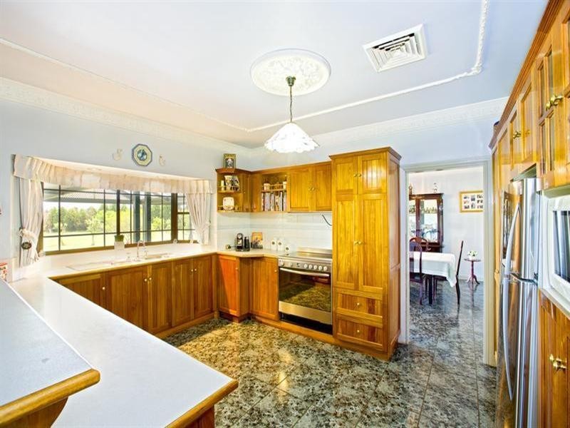 6 Thomas Laycock Place, Bringelly NSW 2556