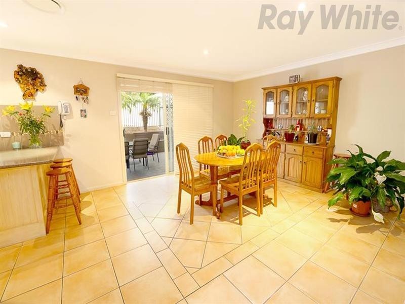 1/11 Angela Street, Cecil Hills NSW 2171