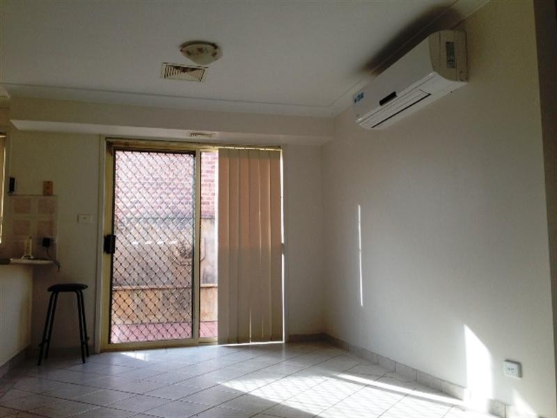 41 Athlone Street, Cecil Hills NSW 2171