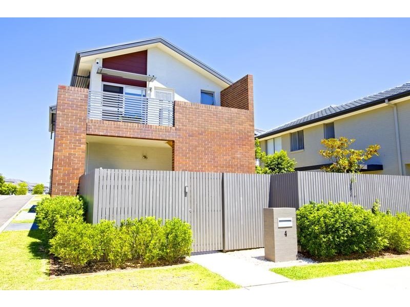 4 Connellan Avenue, Middleton Grange NSW 2171