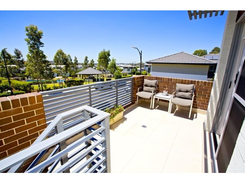 4 Connellan Avenue, Middleton Grange NSW 2171