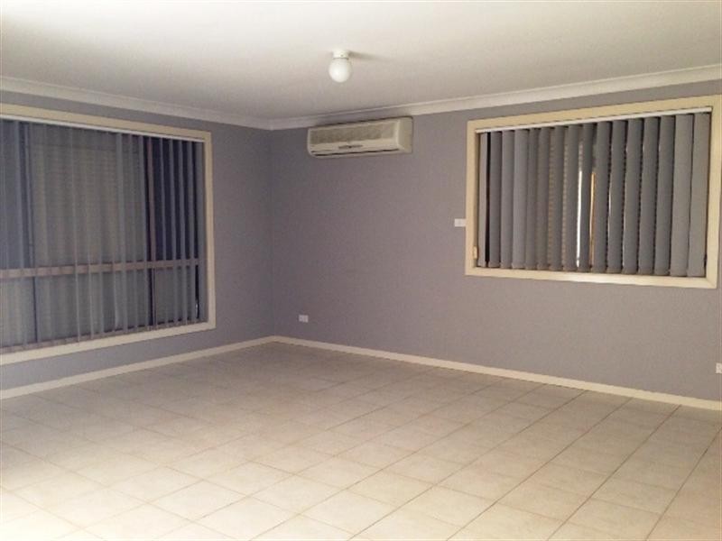 16 Herrick Close, West Hoxton NSW 2171