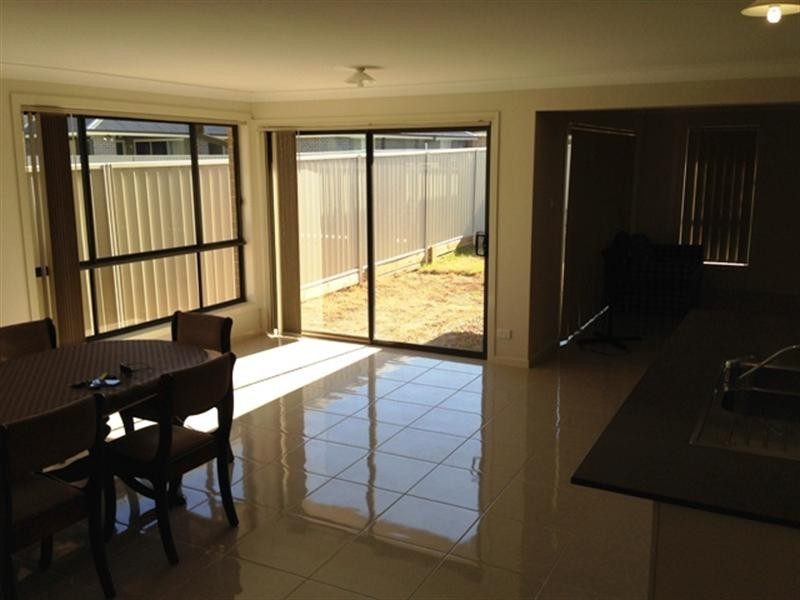 9 Carter Street, Oran Park NSW 2570