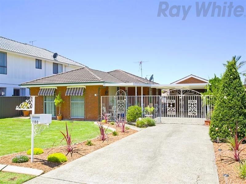 180 Mimosa Road, Bossley Park NSW 2176