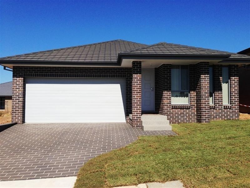 7 Magaret Dawson, Carnes Hill NSW 2171