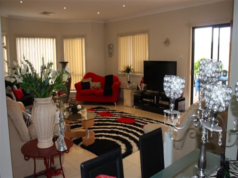 67 Wyattville Drive, West Hoxton NSW 2171