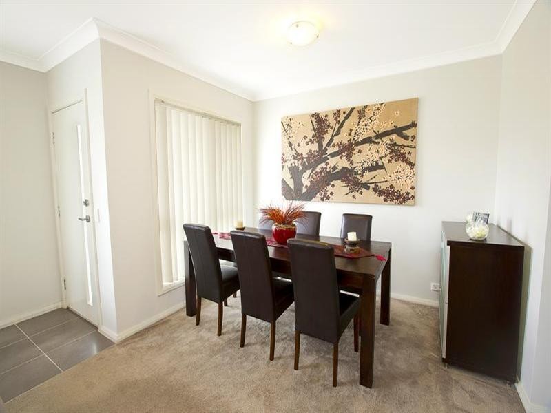 2 Jessie Street, Middleton Grange NSW 2171