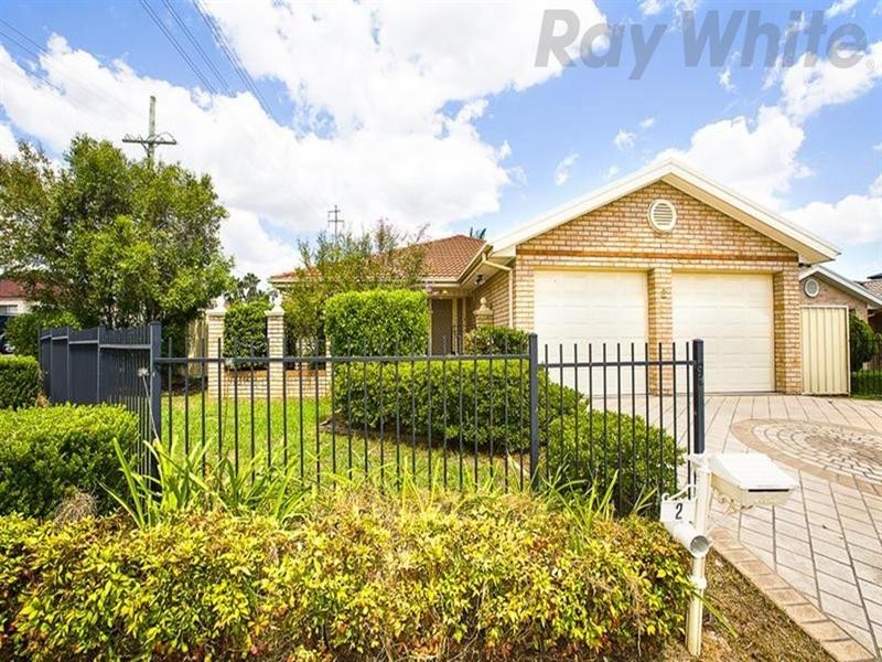 2 Coronation Drive, Green Valley NSW 2168