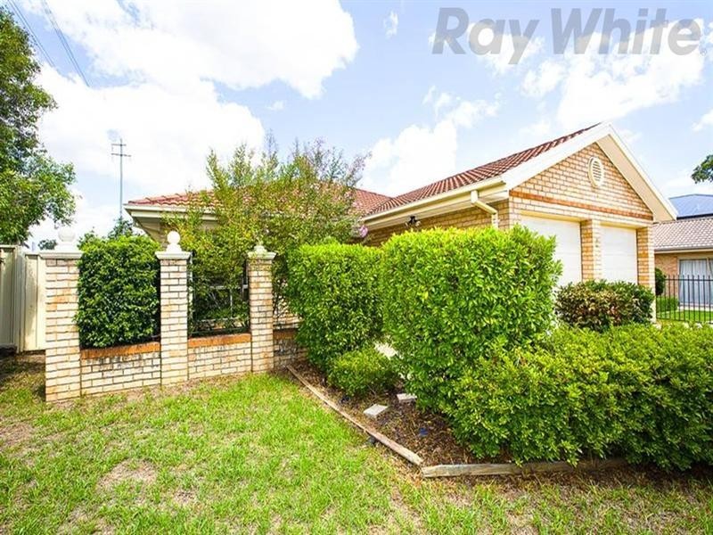 2 Coronation Drive, Green Valley NSW 2168