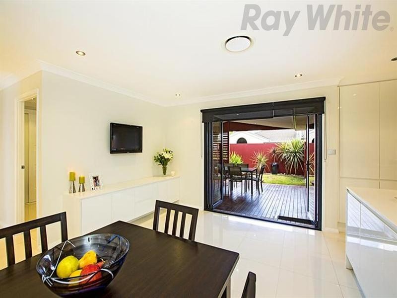160 Carmichael Drive, West Hoxton NSW 2171