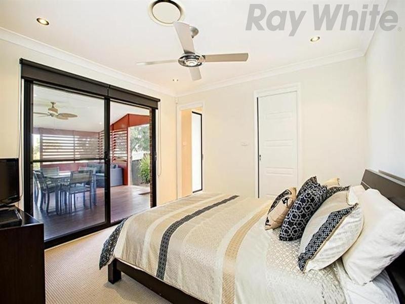 160 Carmichael Drive, West Hoxton NSW 2171