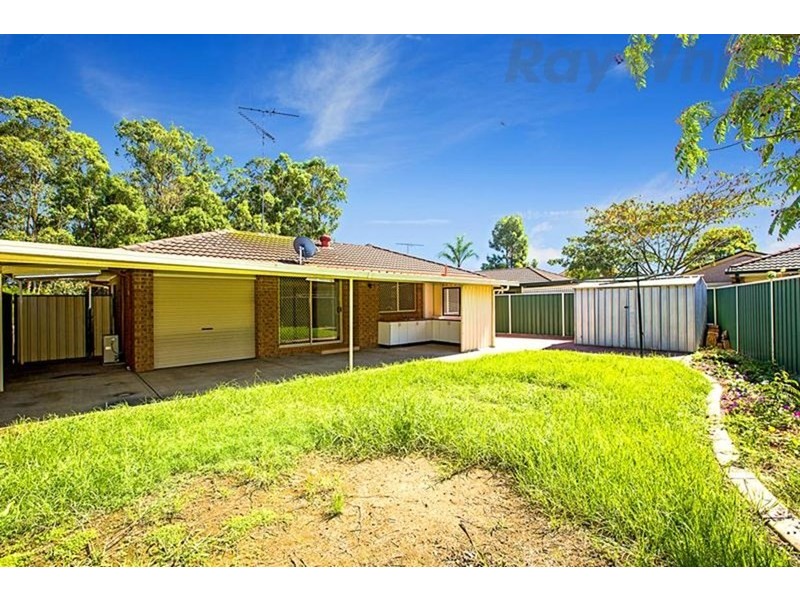 4 Bellingen Way, Hoxton Park NSW 2171