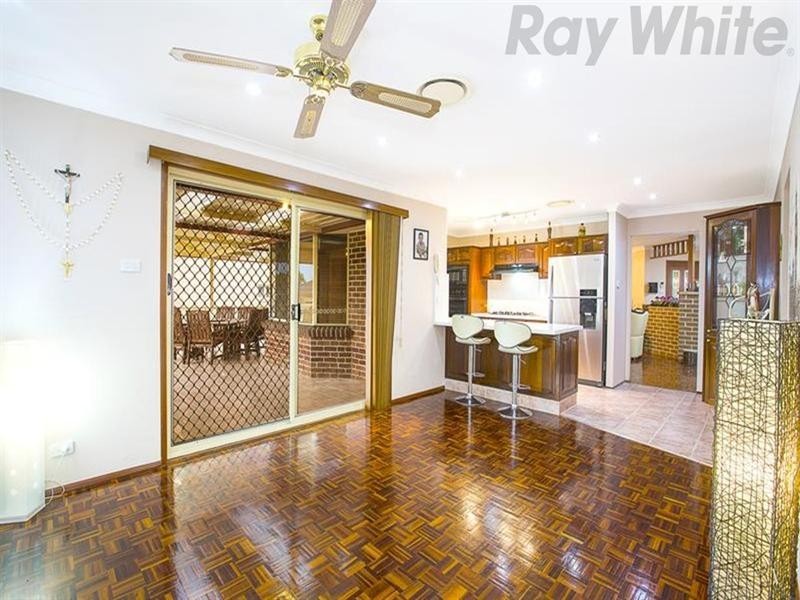 5 Christabel Place, Cecil Hills NSW 2171