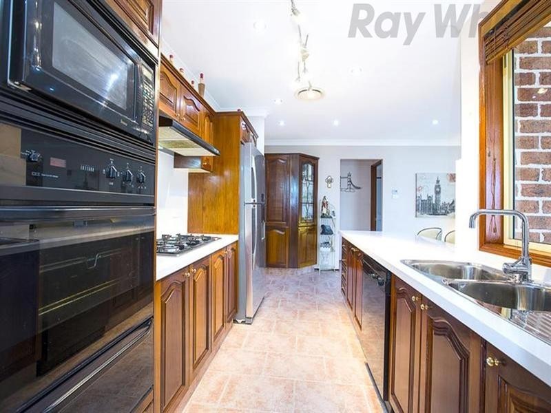 5 Christabel Place, Cecil Hills NSW 2171