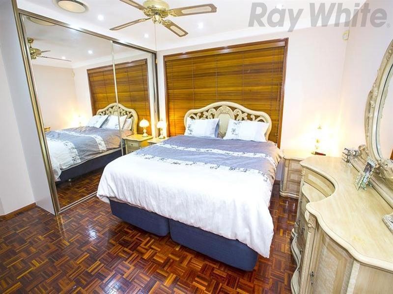 5 Christabel Place, Cecil Hills NSW 2171